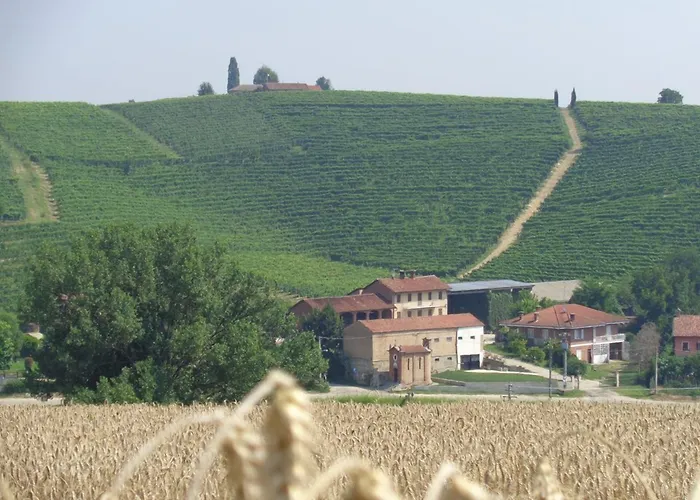 Gran Collina Çiftlik konaklama San Damiano dʼAsti